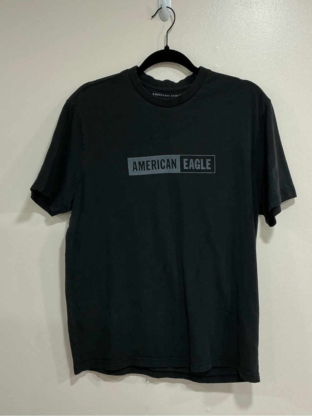 American Eagle Outfitters Medium 100% cotton Black Short Sleeve Logo Tee
